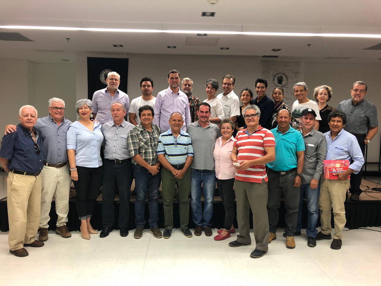 Reconocidos artistas de la ciudad así como estudiantes disfrutaron de este maravilloso conocimiento.